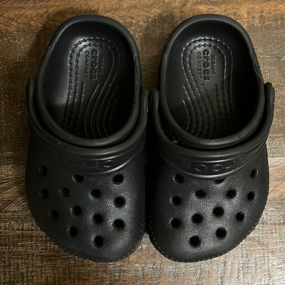 CROCS Child/toddler Size 5 Black
